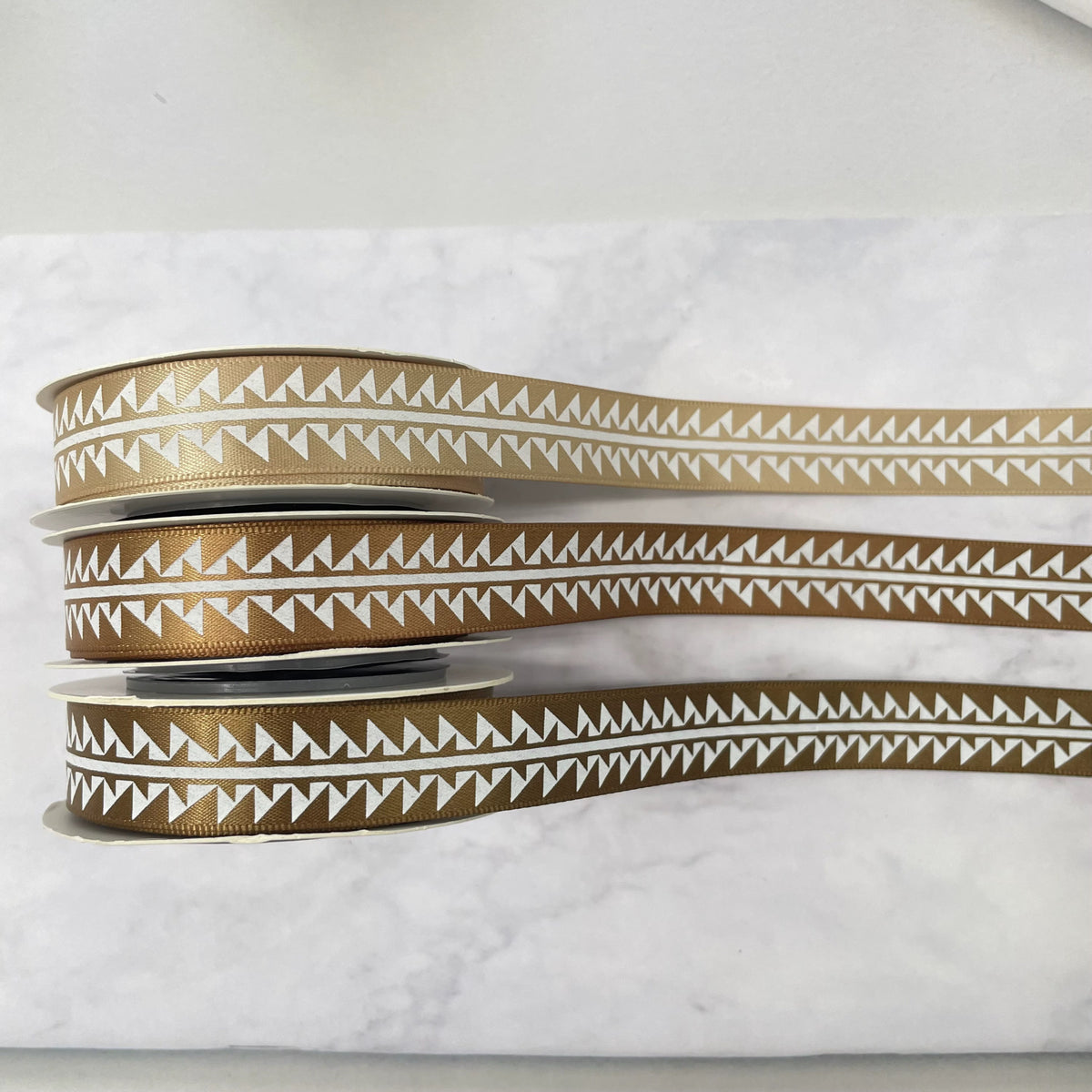 5/8" x 10 yd. Satin Ribbon Cali Native Basket Pattern #2